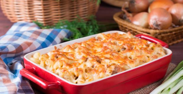 Receita de macarrão de forno com presunto e queijo